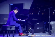 德国国宝博兰斯勒钢琴携手赵胤胤助力凤凰网2021行动者联盟公益盛典