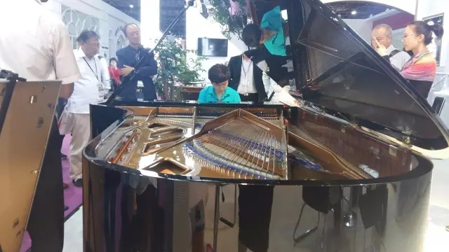 德国国宝博兰斯勒钢琴荣耀绽放上海国际乐器展！